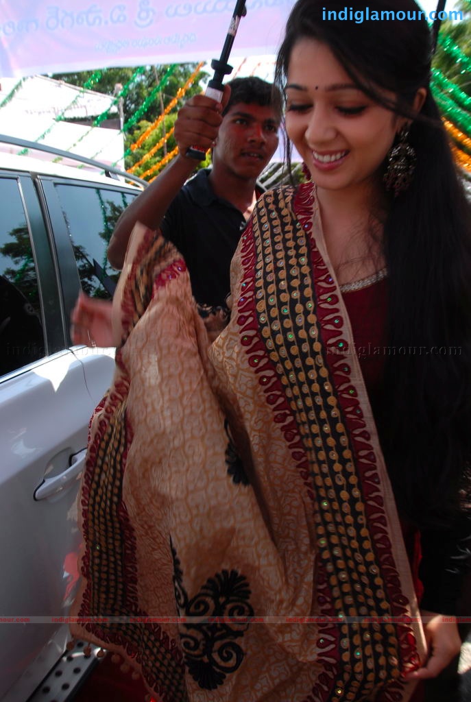 Charmi Actress hd photo