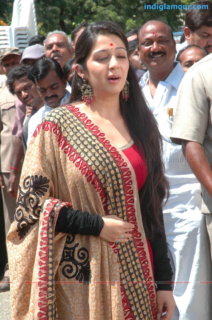 Charmi Actress hd photo