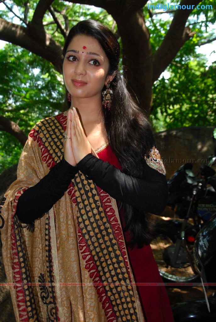 Charmi Actress hd photo