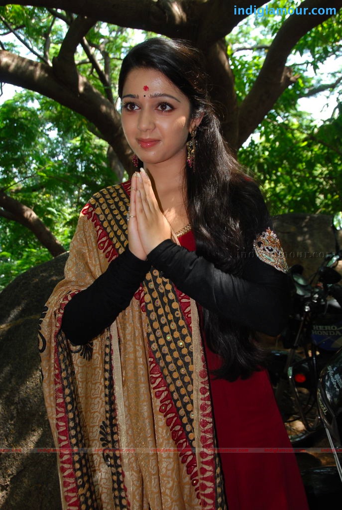 Charmi Actress hd photo
