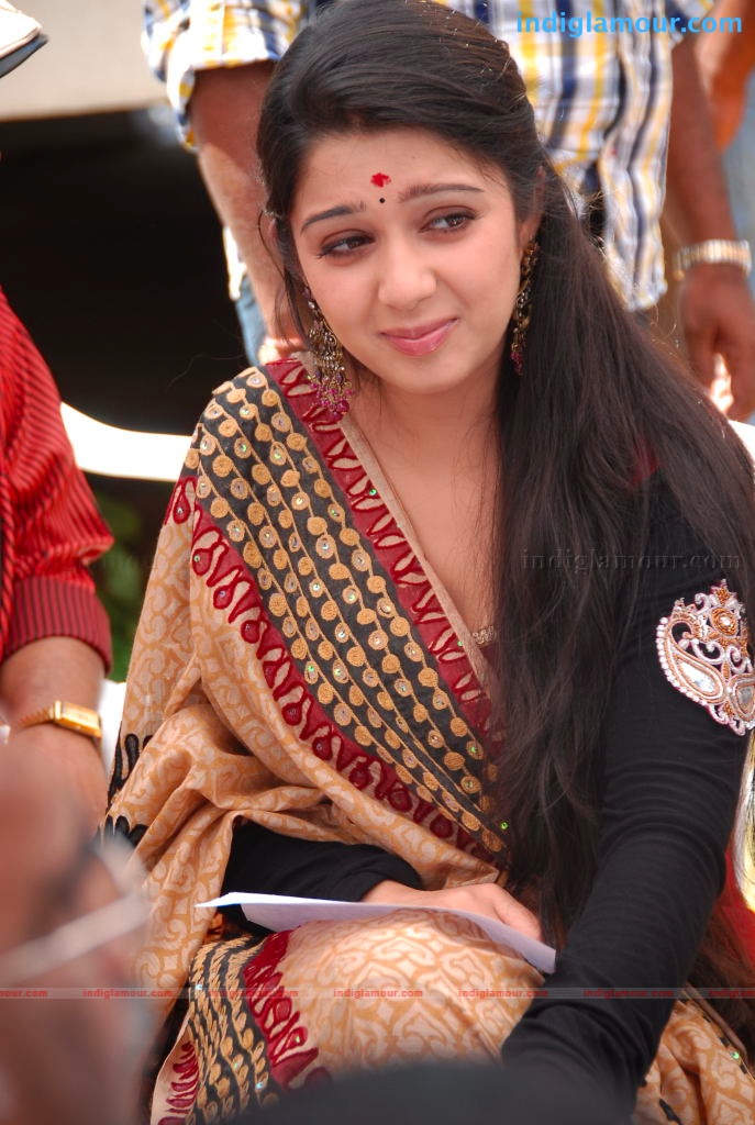 Charmi Actress hd photo