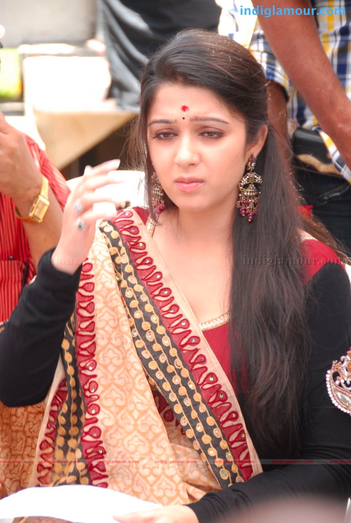 Charmi Actress hd photo