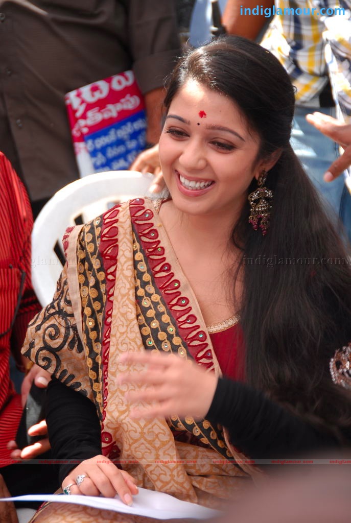 Charmi Actress hd photo