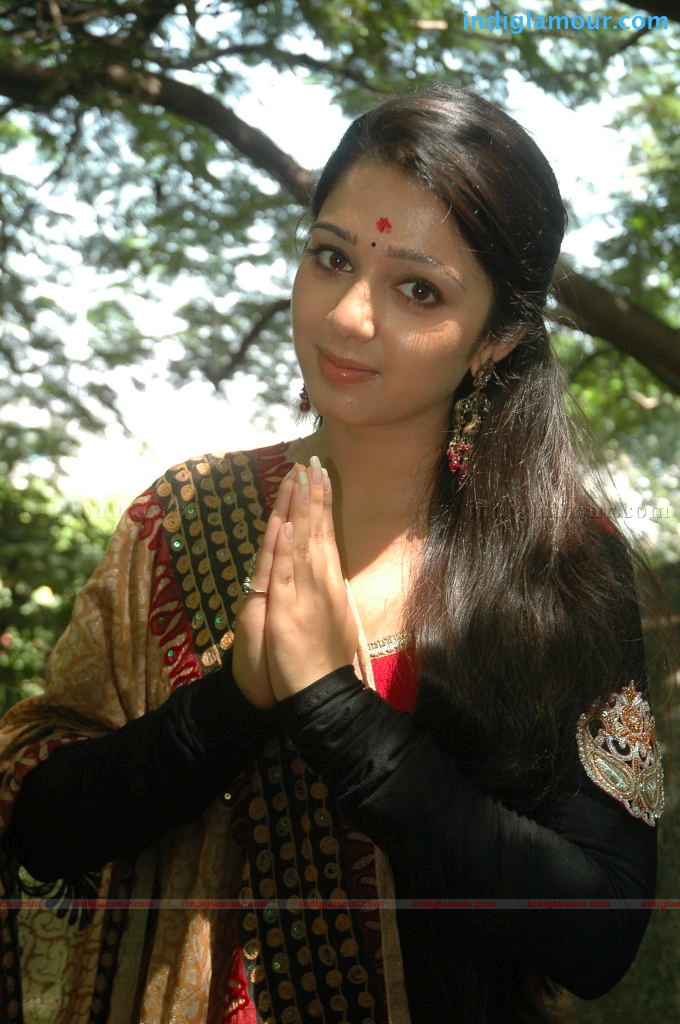 Charmi Actress hd photo