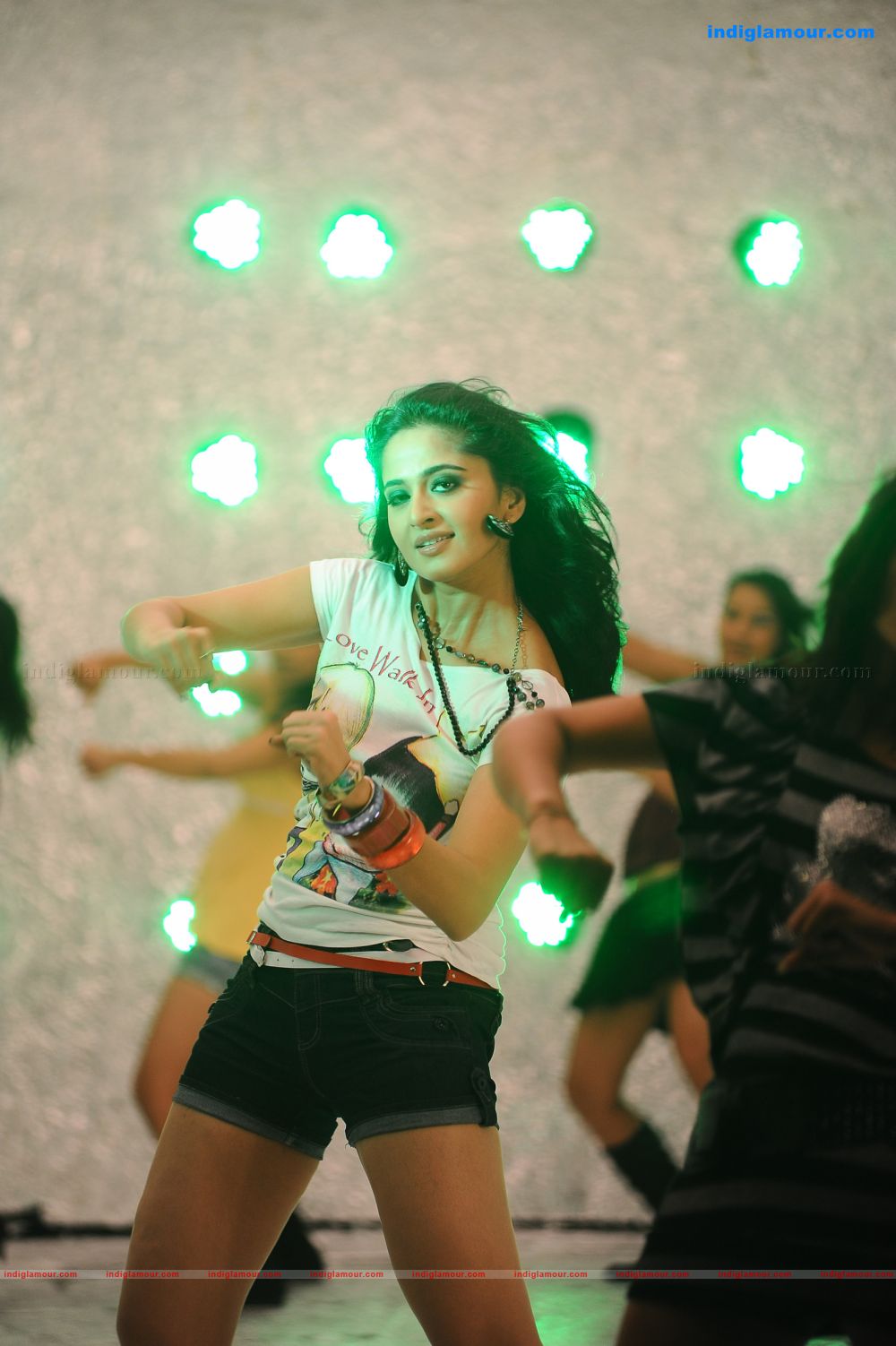 Anushka Actress hd photo