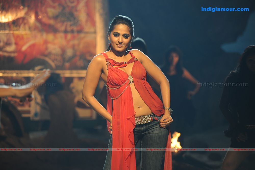 Anushka Actress hd photo