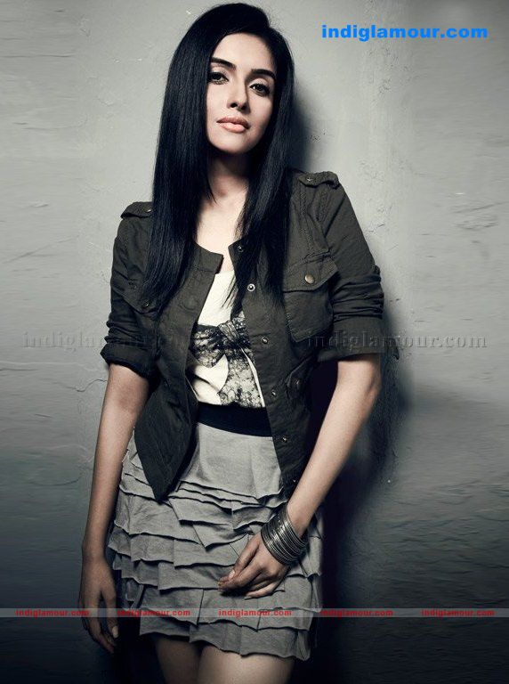 Asin Actress hd photo