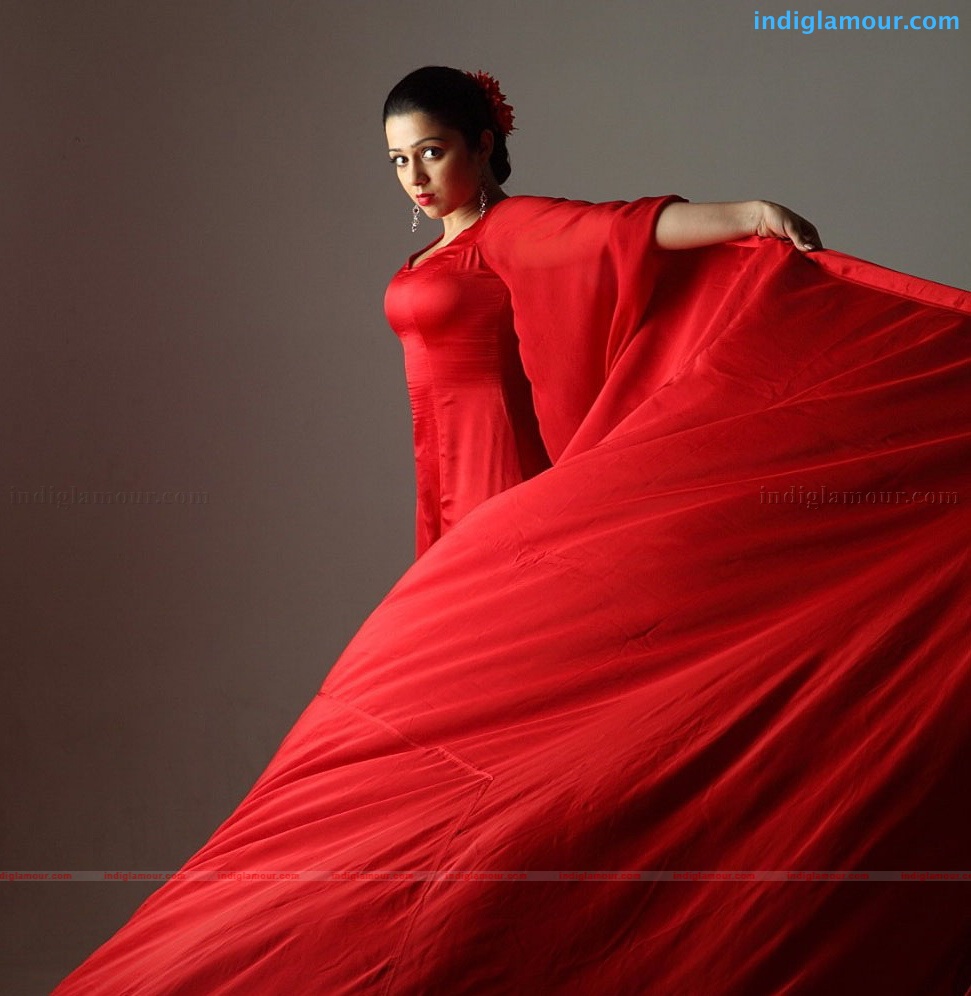 Charmi Actress hd photo
