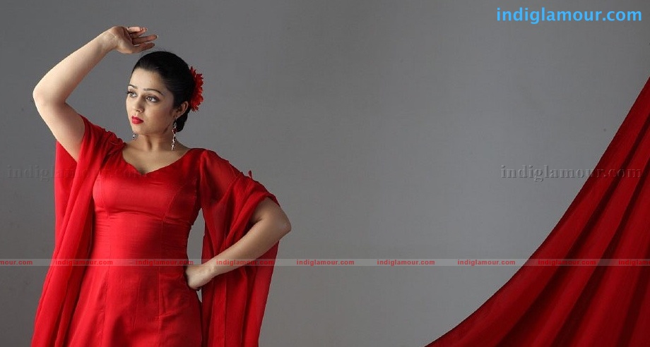 Charmi Actress hd photo