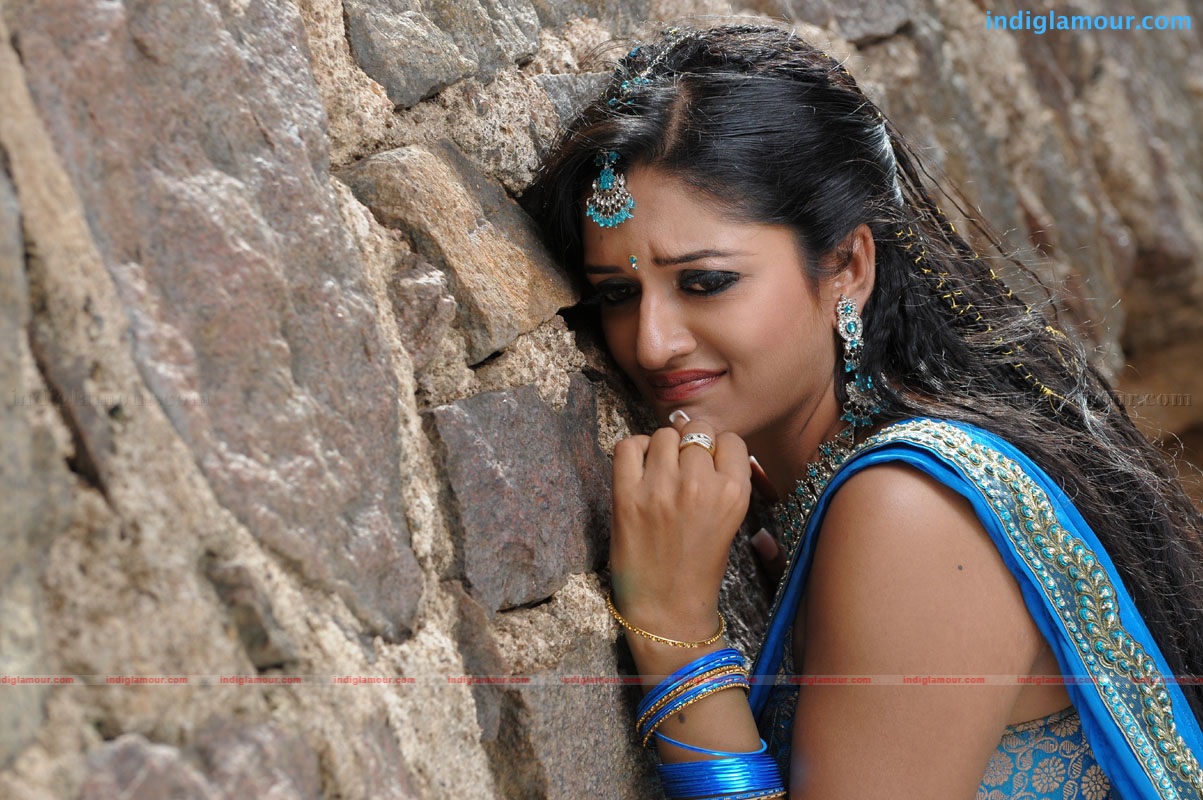 Vimala Raman Actress hd photo
