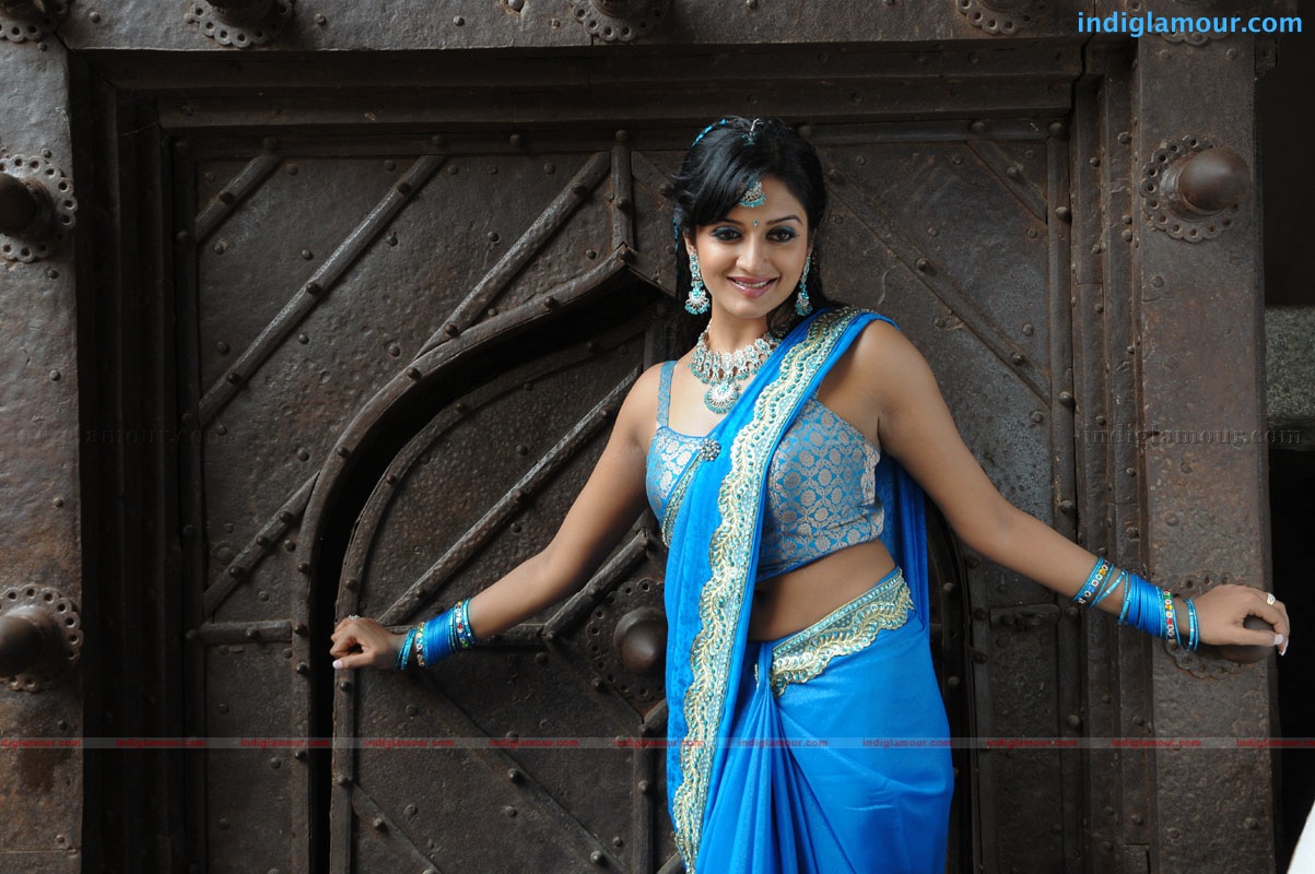 Vimala Raman Actress hd photo
