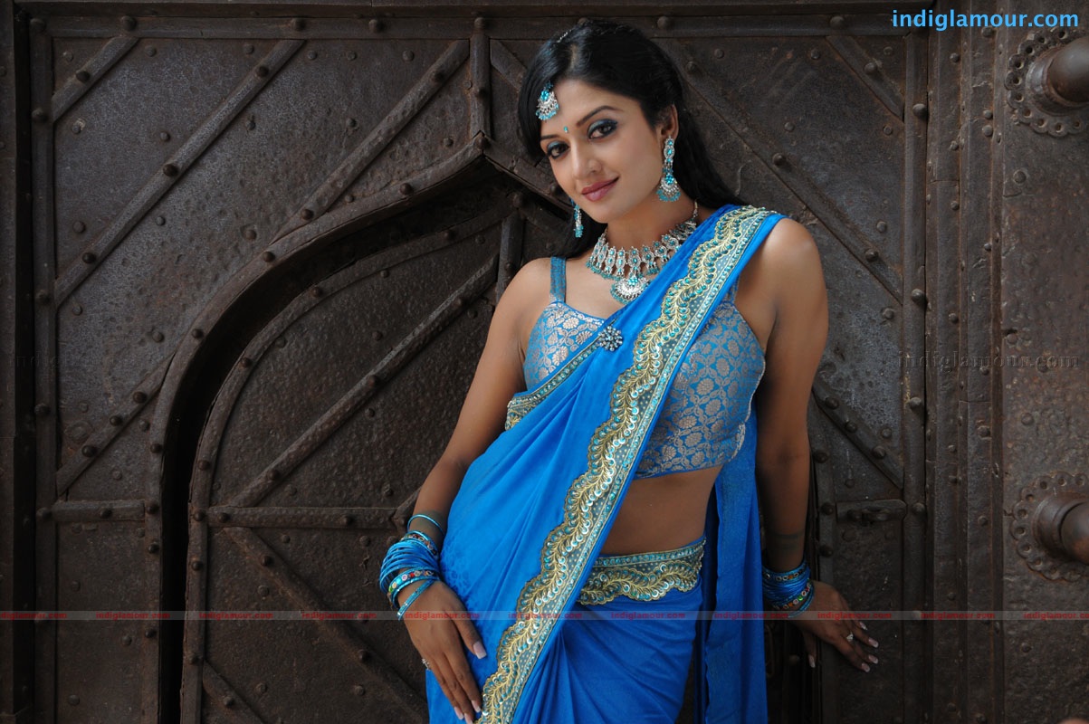 Vimala Raman Actress hd photo
