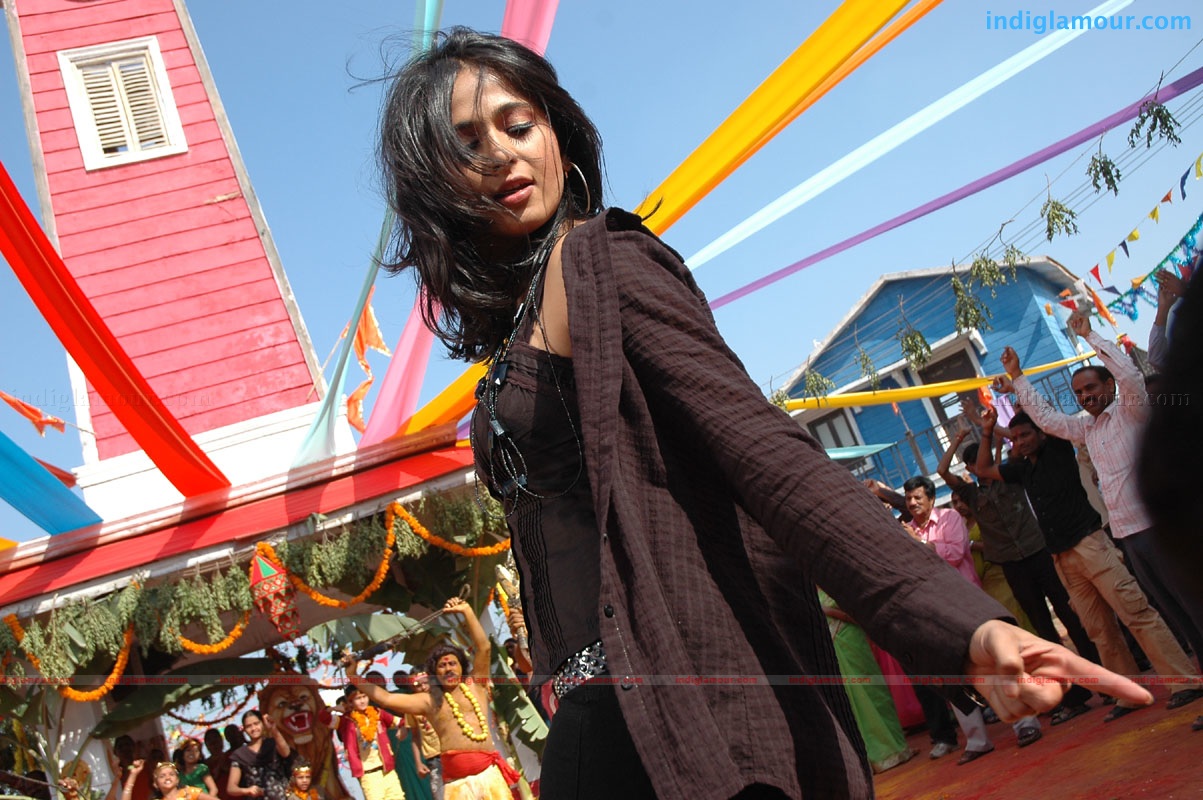 Anushka Actress hd photo