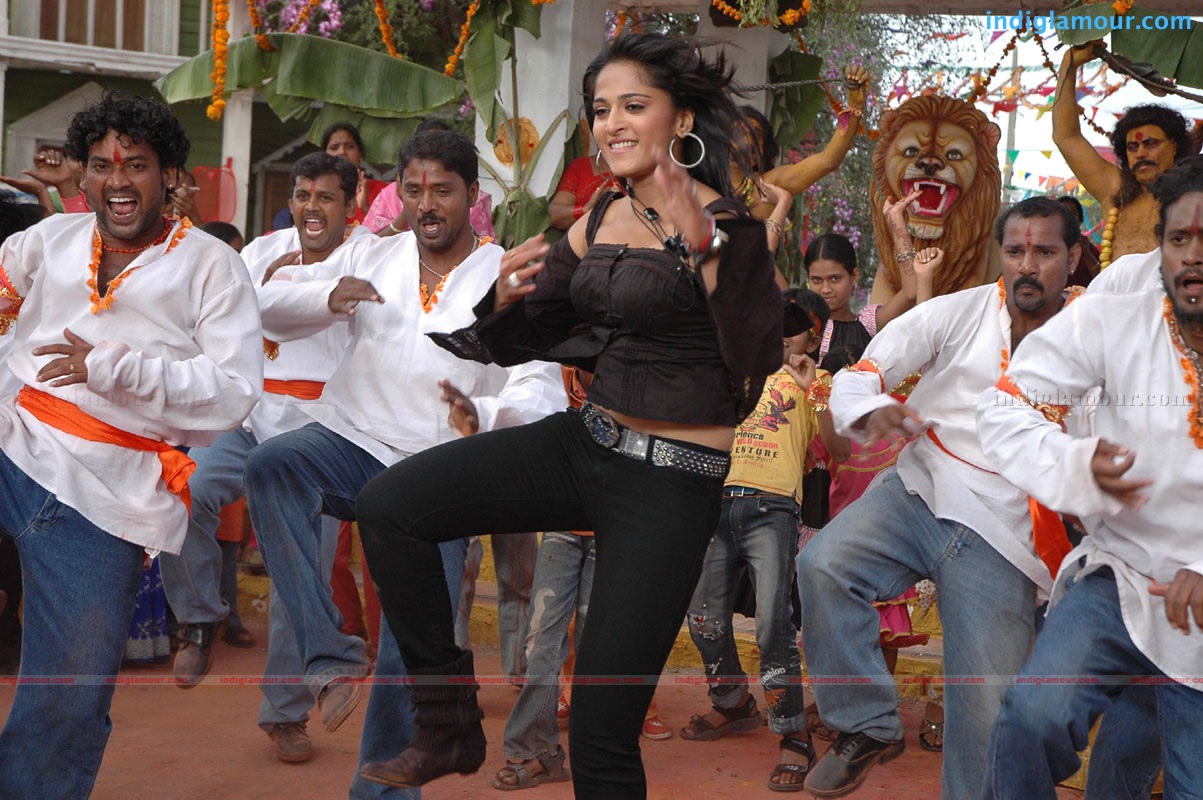 Anushka Actress hd photo