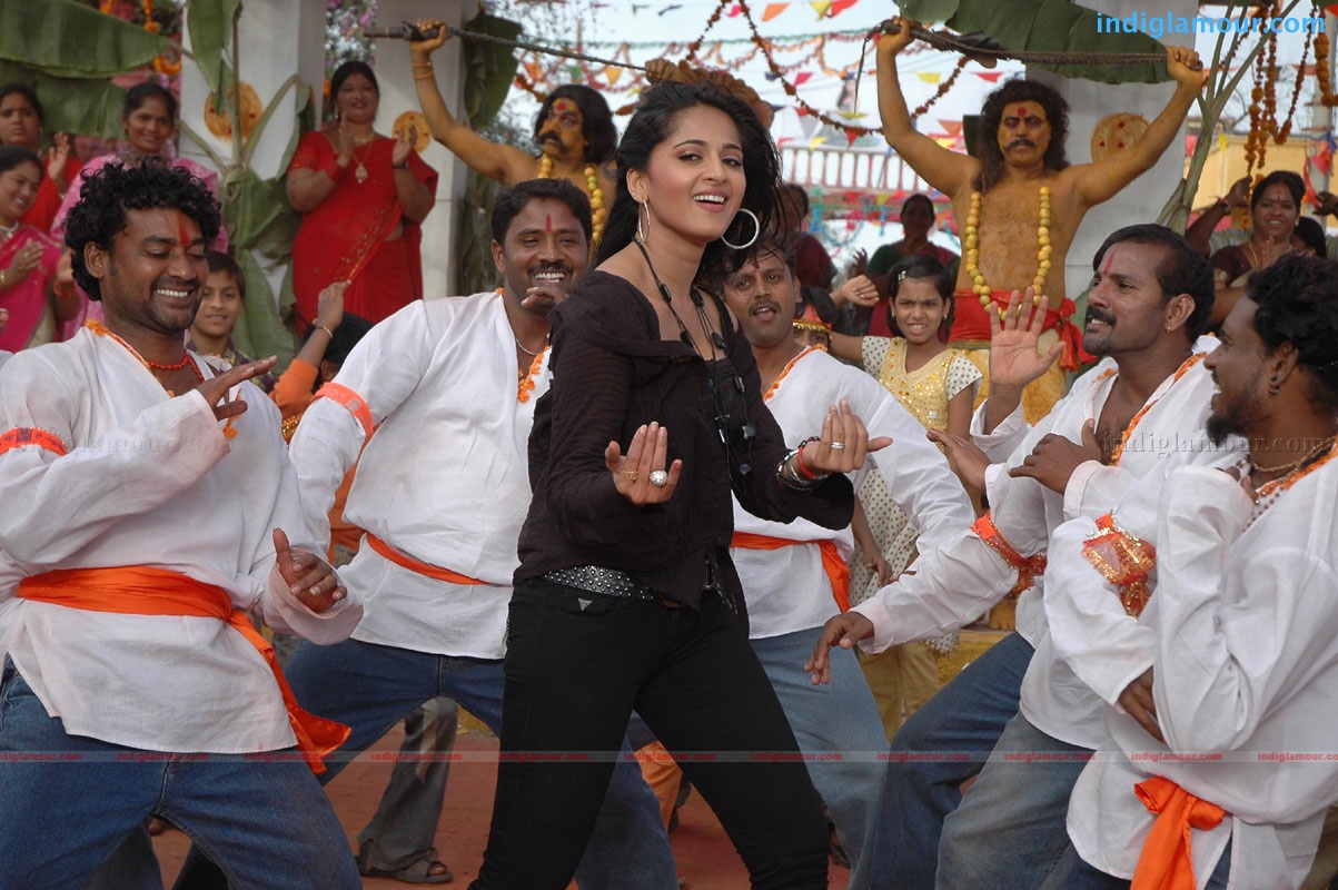 Anushka Actress hd photo
