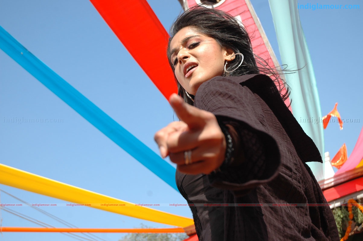 Anushka Actress hd photo