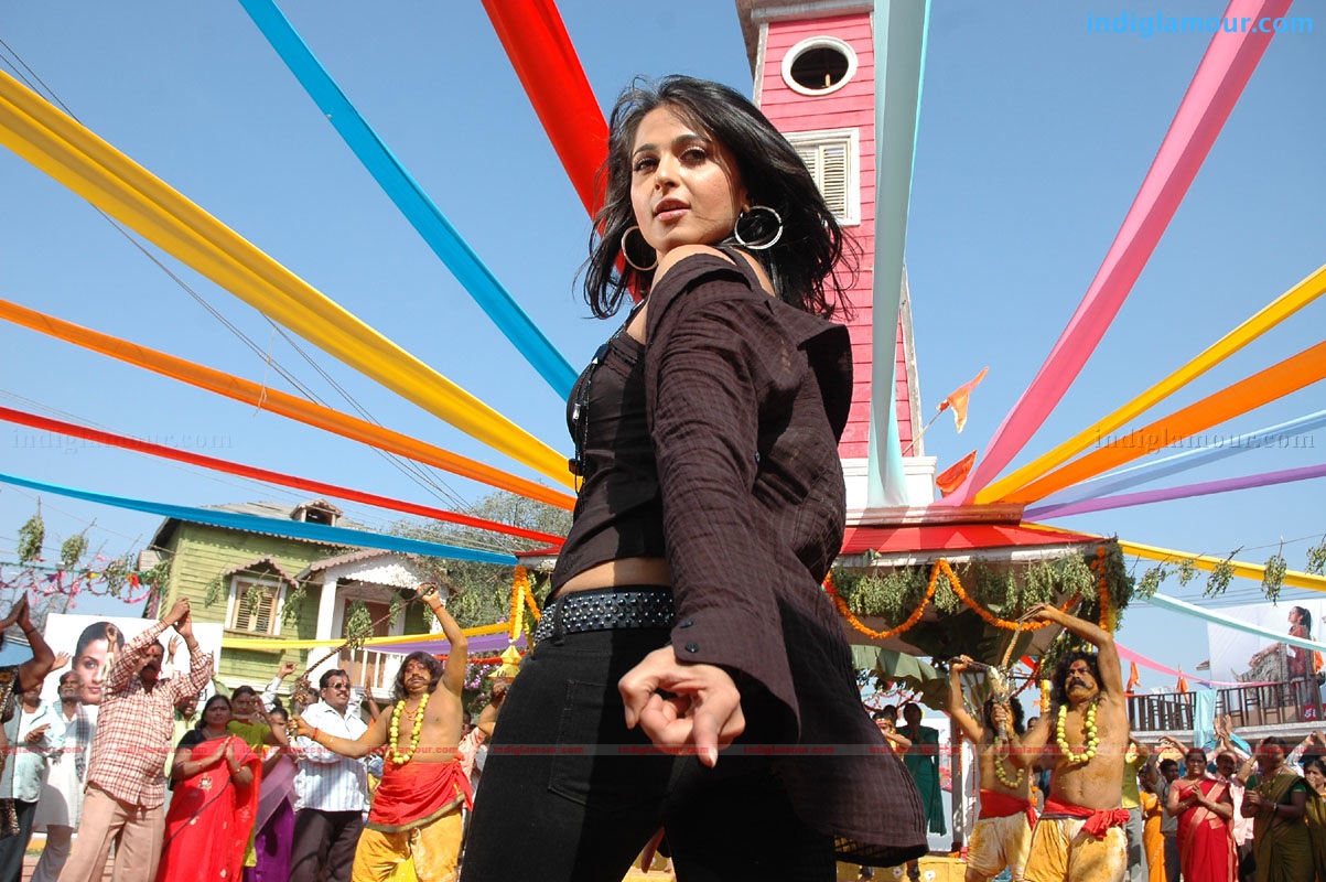 Anushka Actress hd photo
