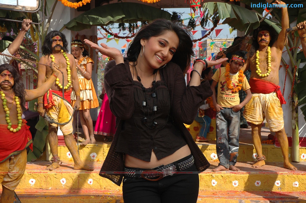 Anushka Actress hd photo