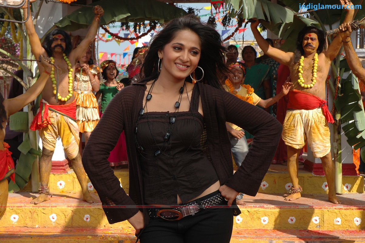 Anushka Actress hd photo