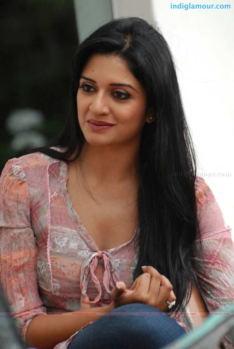 Vimala Raman Actress hd photo