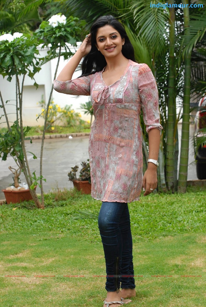 Vimala Raman Actress hd photo