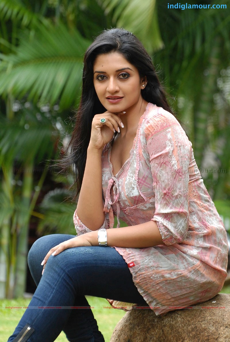 Vimala Raman Actress hd photo