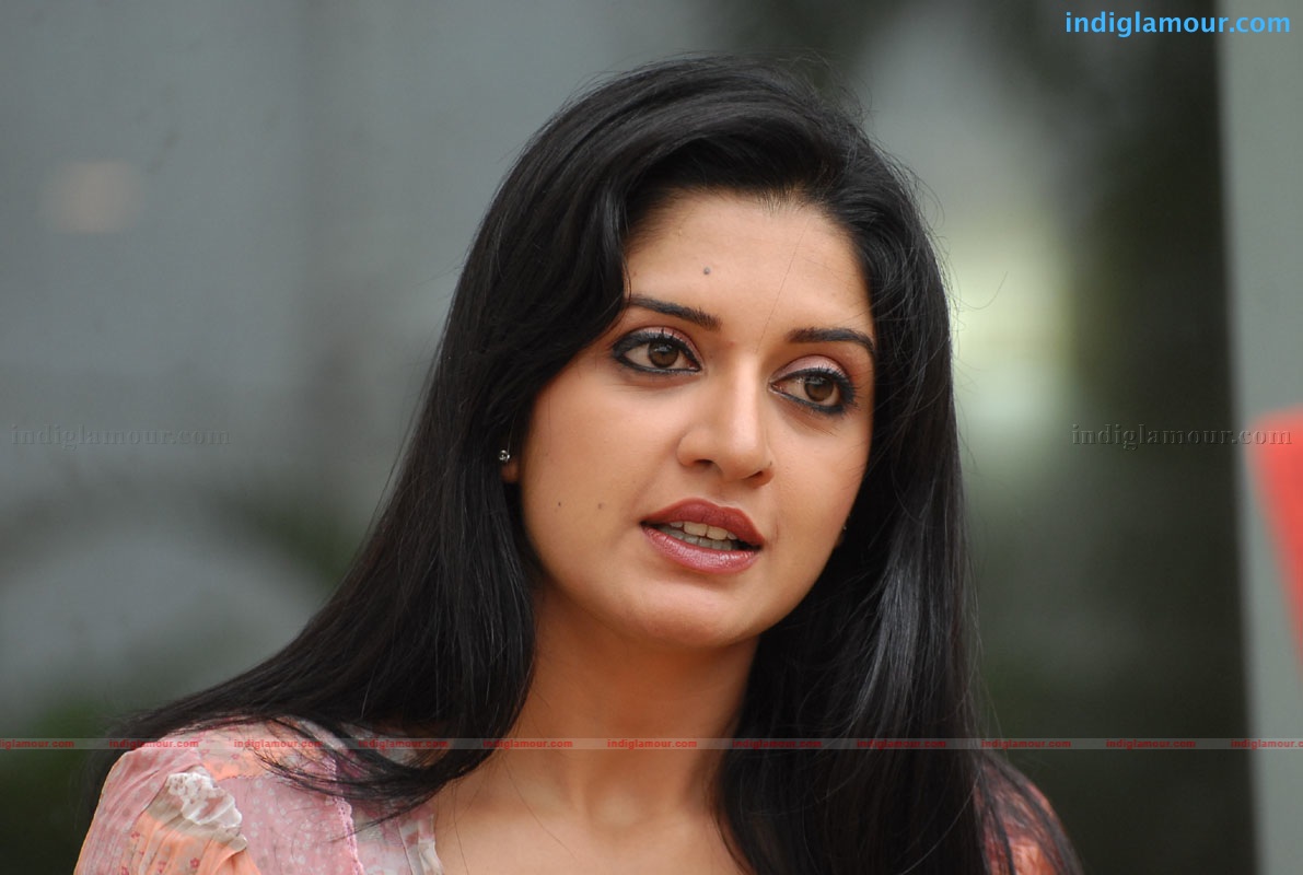 Vimala Raman Actress hd photo