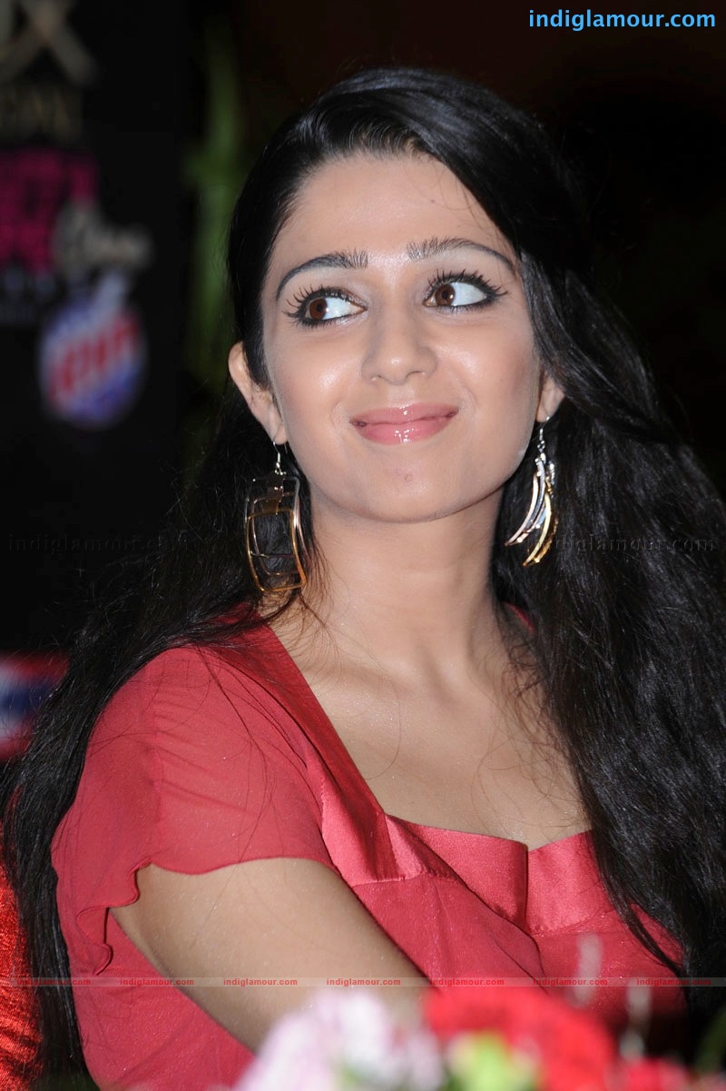 Charmi Actress hd photo