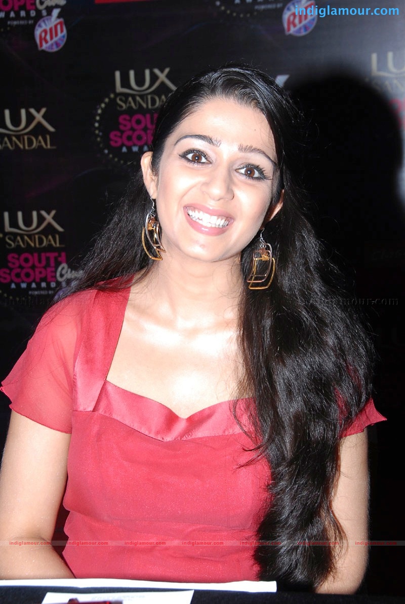 Charmi Actress hd photo