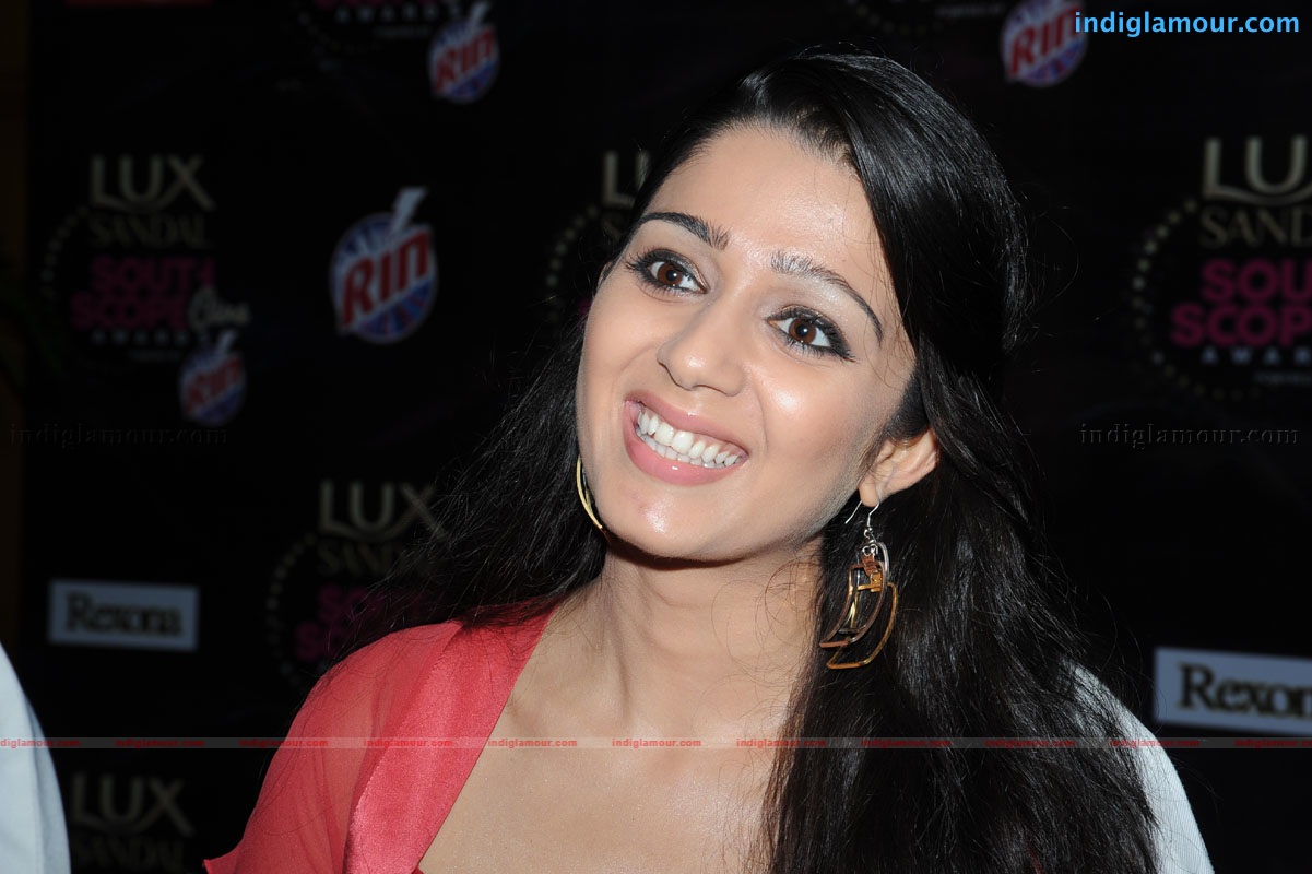 Charmi Actress hd photo