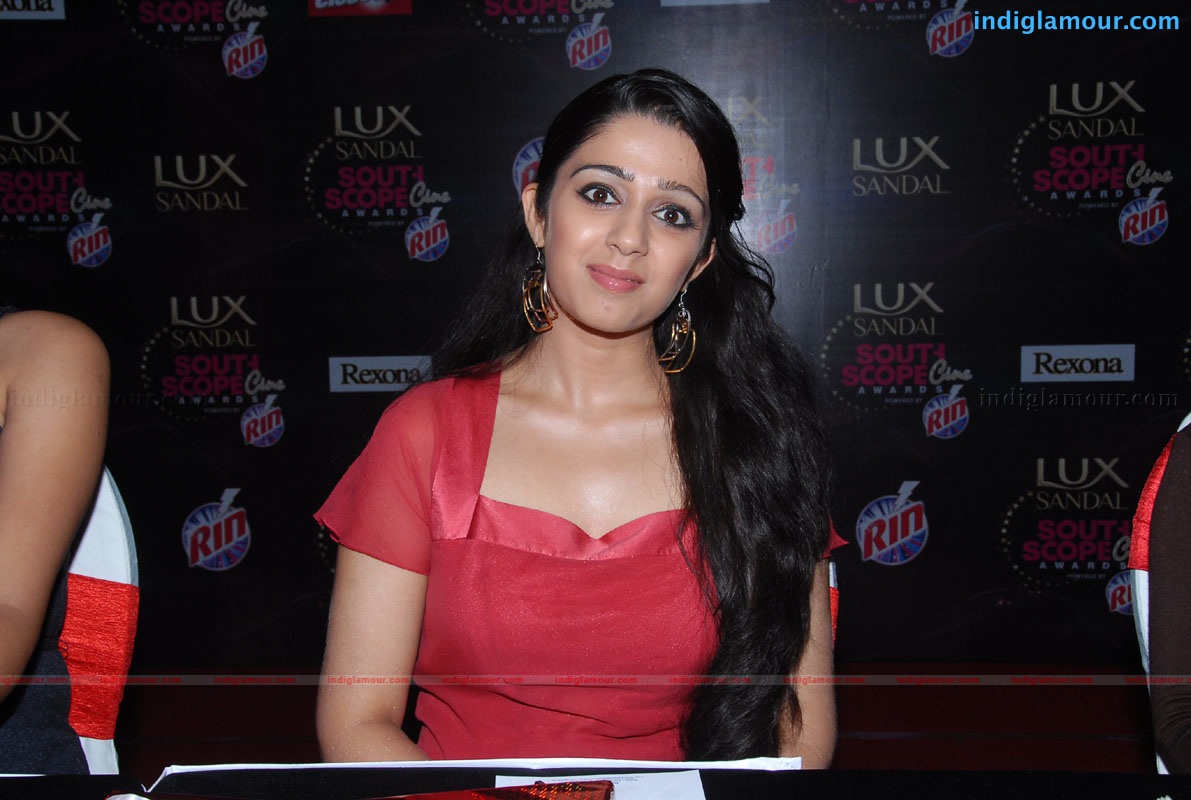Charmi Actress hd photo