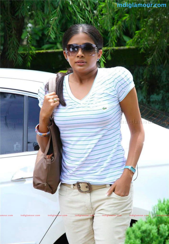 Priyamani Actress hd photo