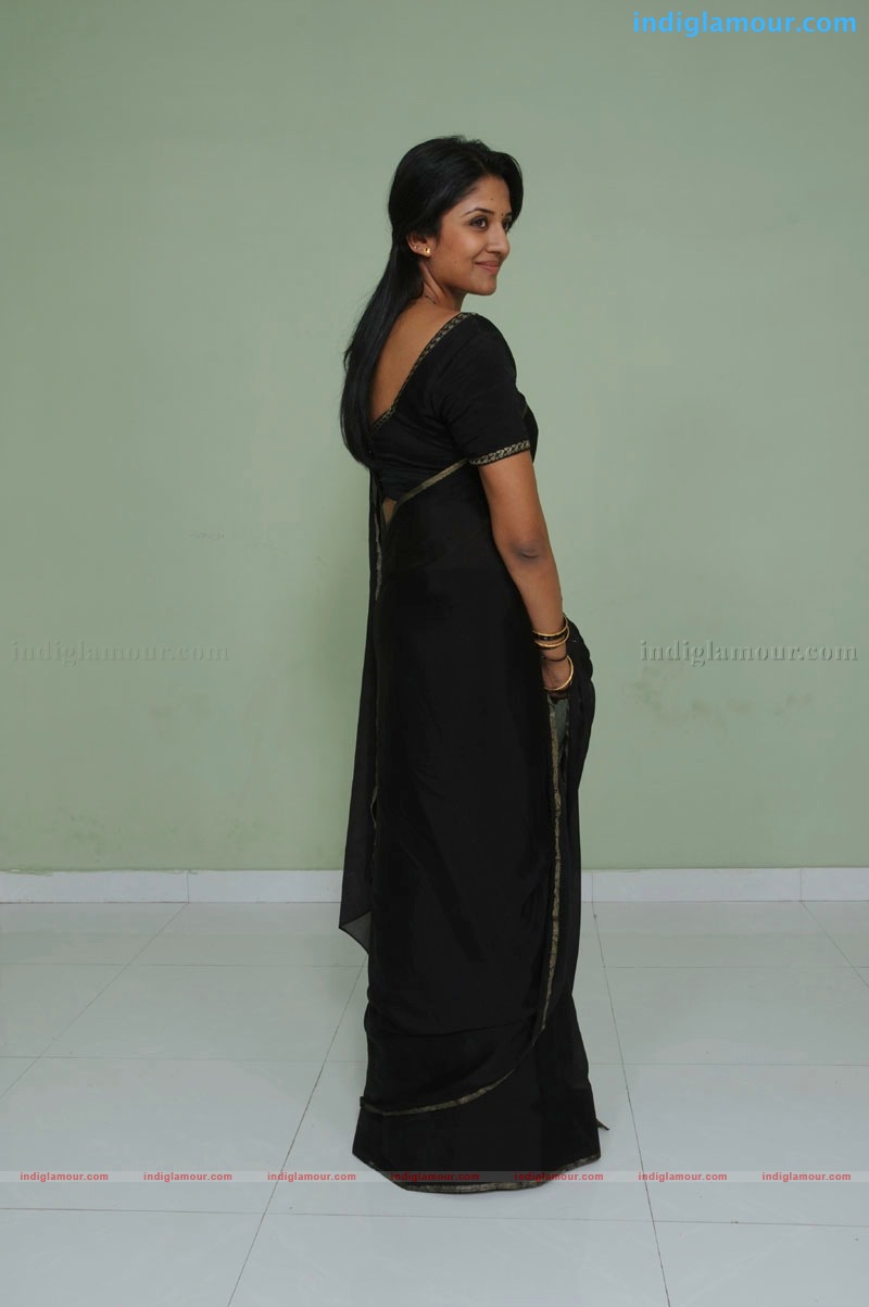 Vimala Raman Actress hd photo