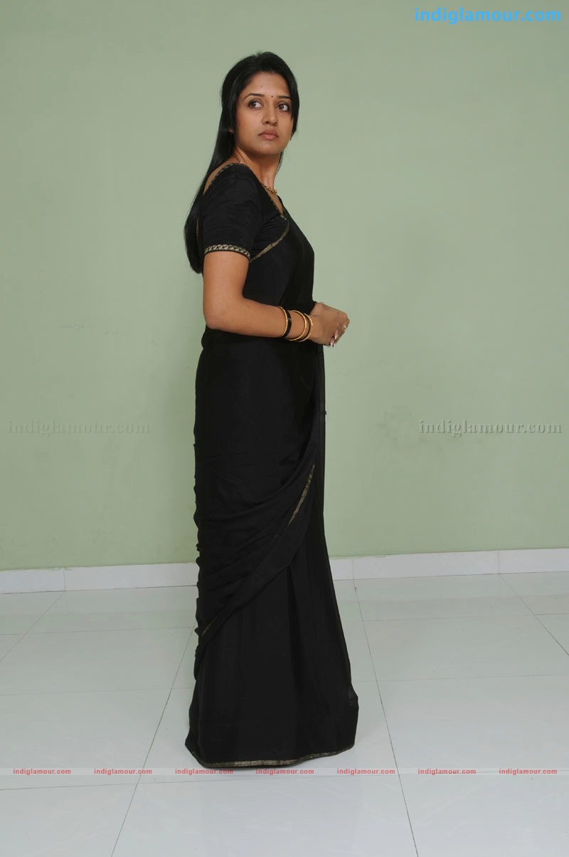 Vimala Raman Actress hd photo