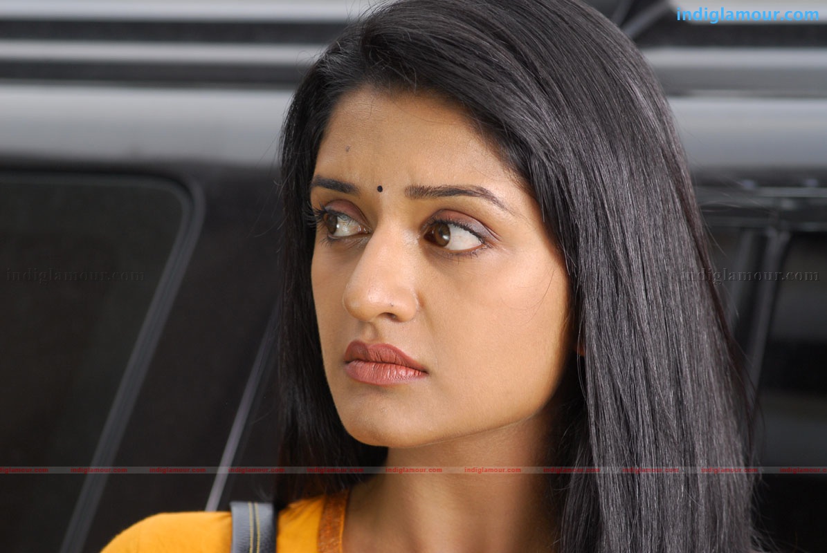 Vimala Raman Actress hd photo