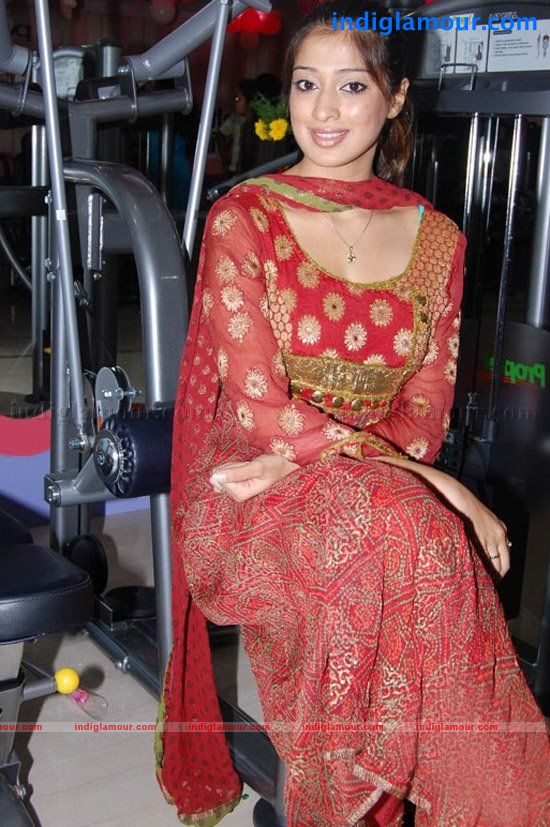 Lakshmi Rai Actress hd photo