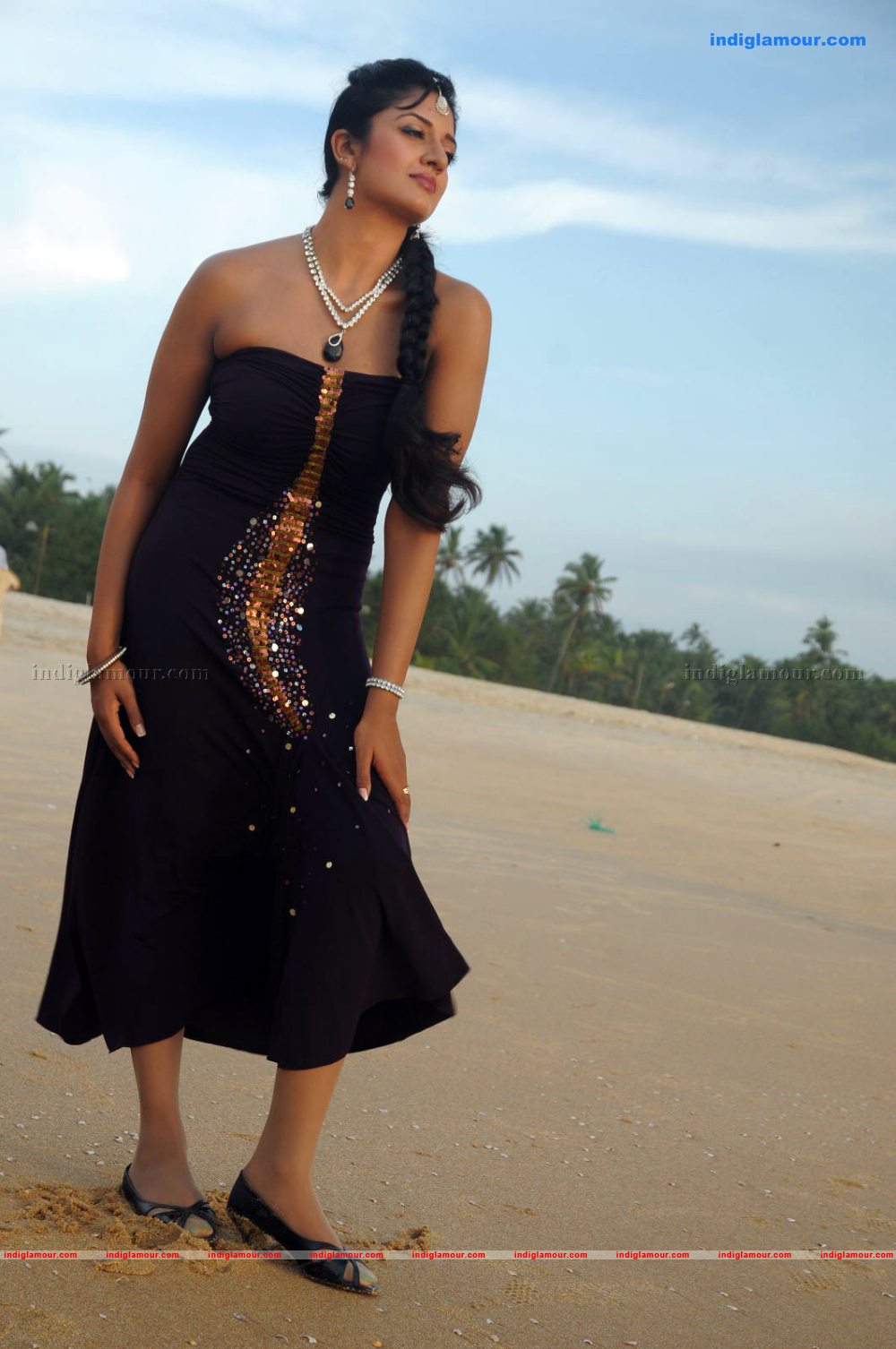 Vimala Raman Actress hd photo