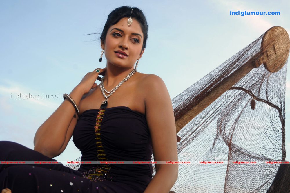 Vimala Raman Actress hd photo