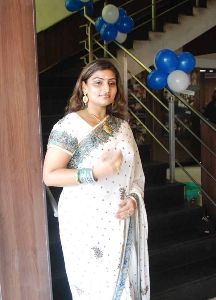 Babilona Actress hd photo