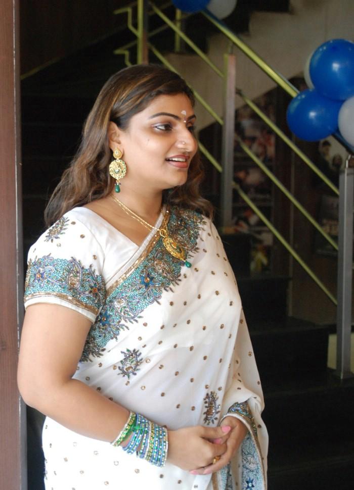 Babilona Actress hd photo