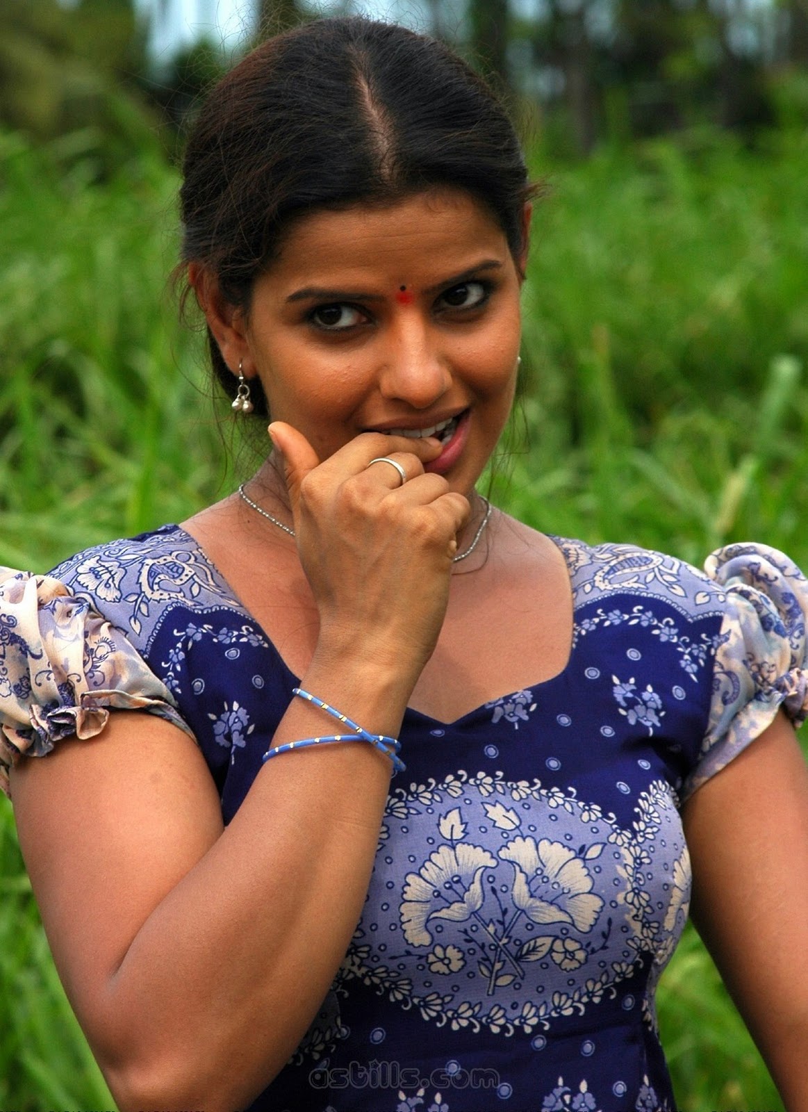 Madhu Sharma Actress hd photo