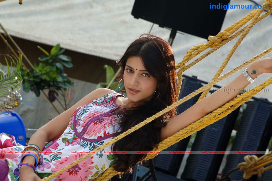 Shruti Hassan Actress hd photo