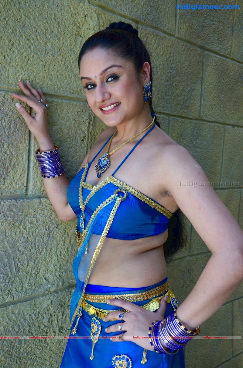 Sonia Agarwal Actress hd photo