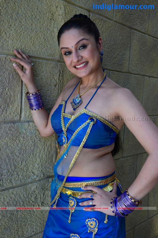 Sonia Agarwal Actress hd photo