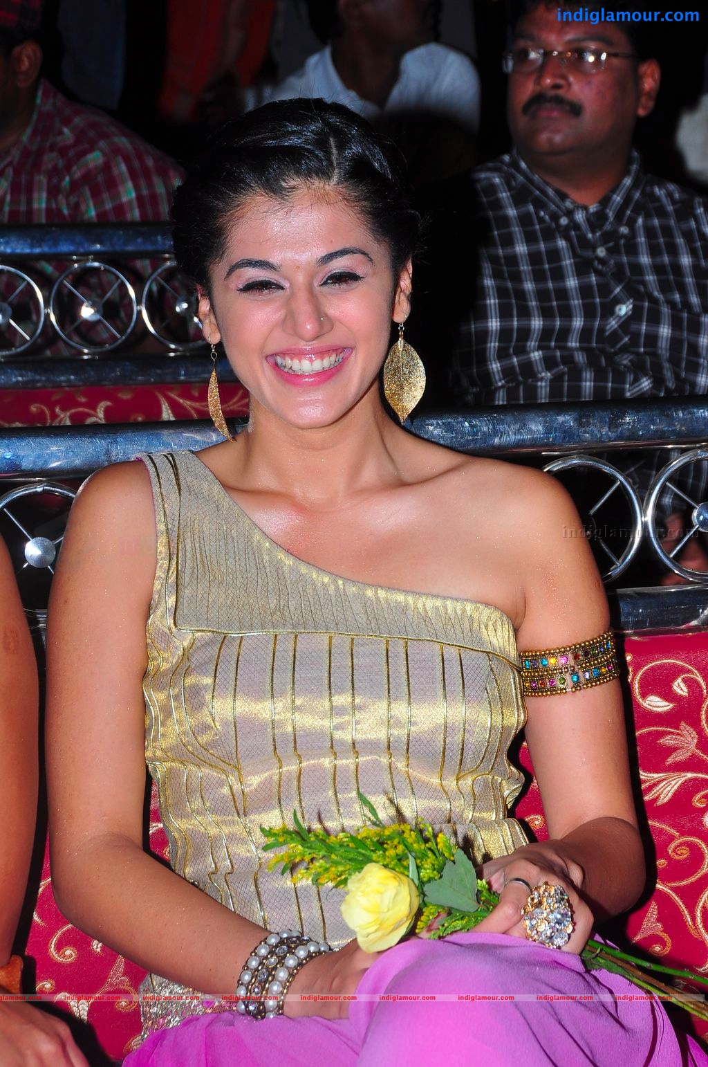 Tapsee Actress hd photo