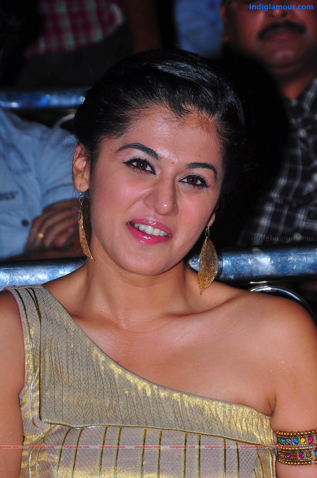 Tapsee Actress hd photo