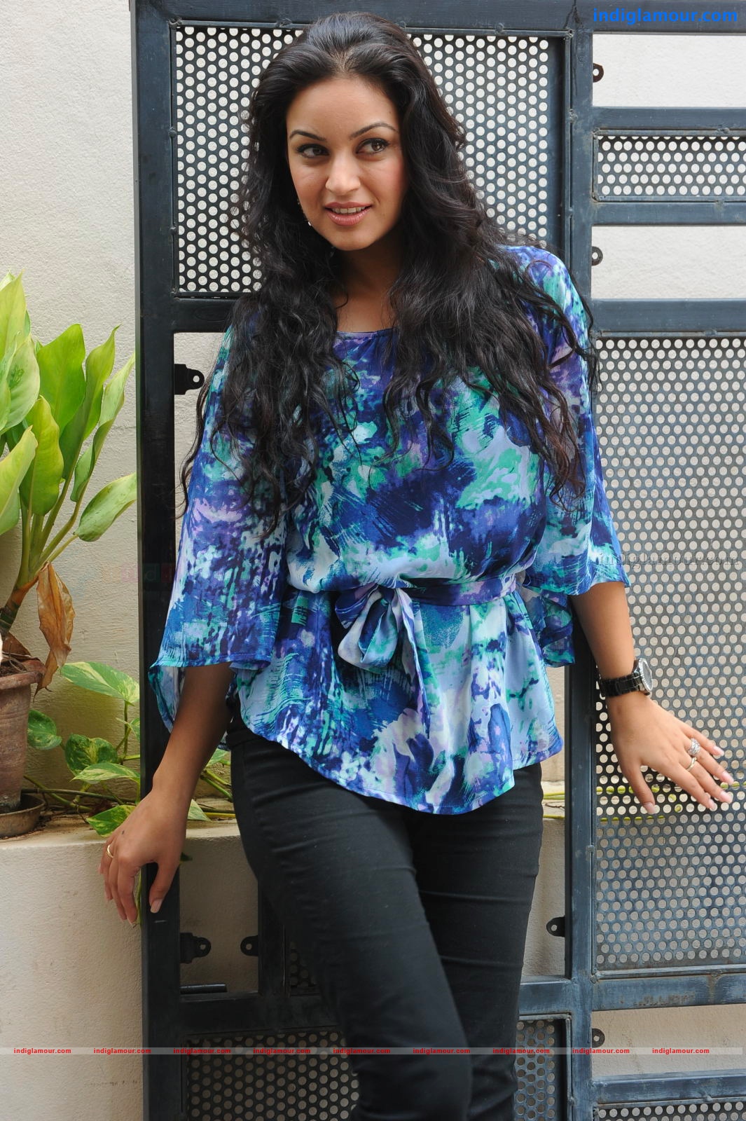 Maryam Zakaria Actress hd photo