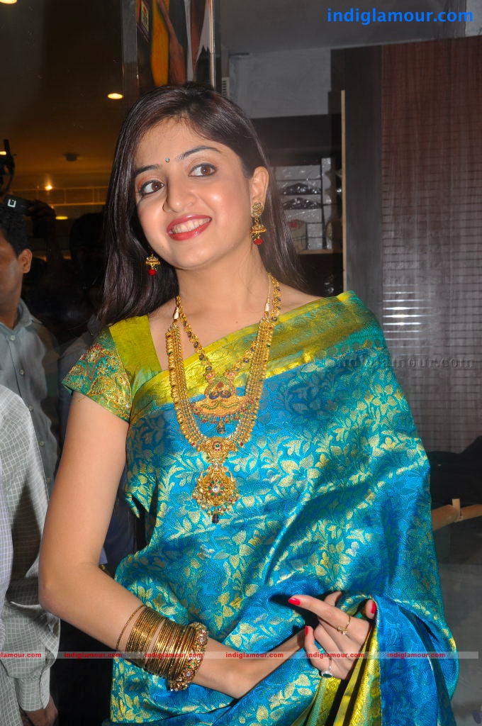 Poonam Kaur Actress hd photo