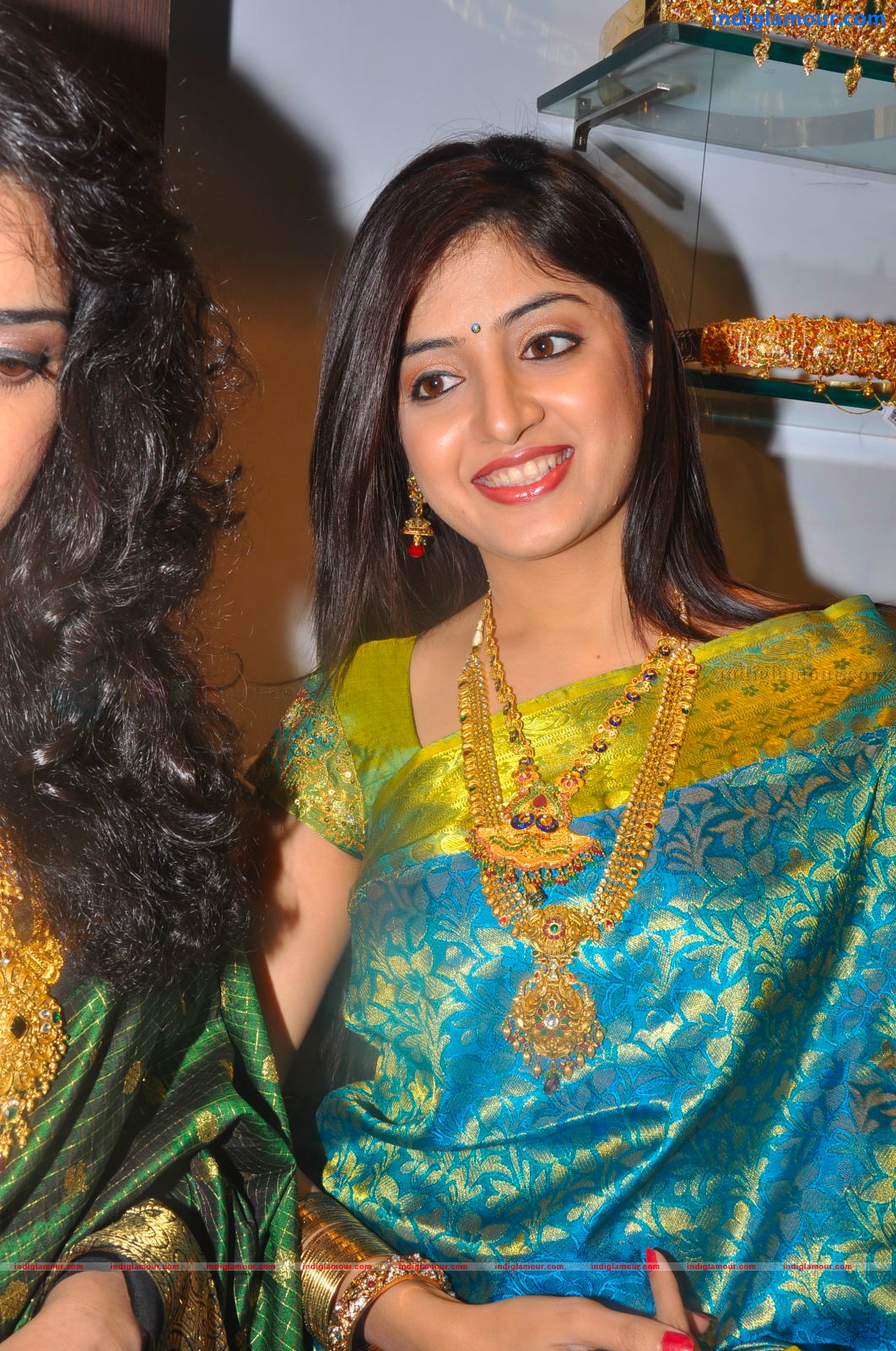 Poonam Kaur Actress hd photo