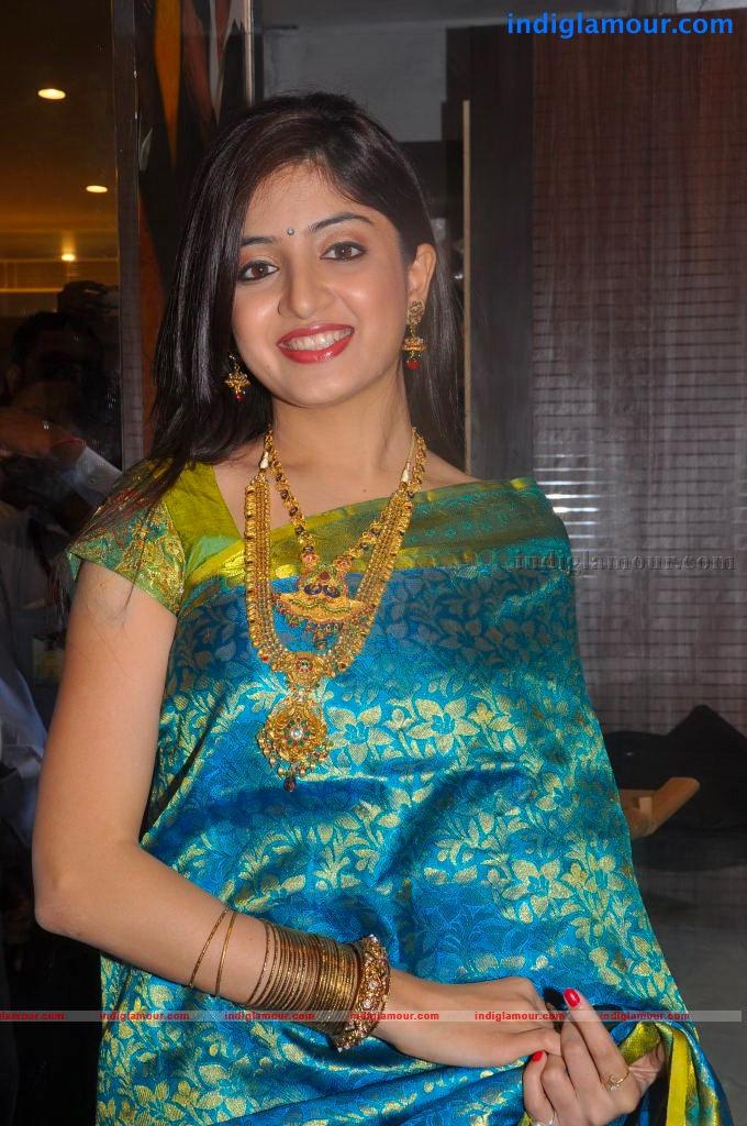Poonam Kaur Actress hd photo